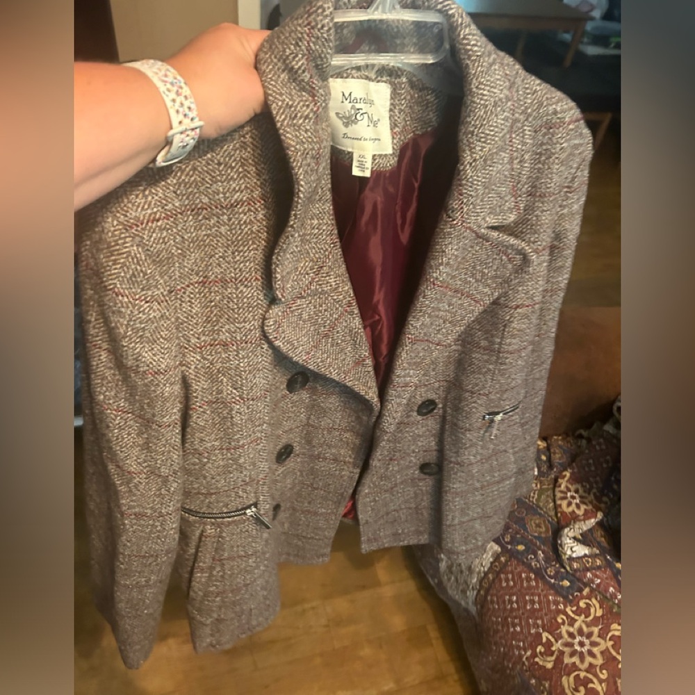 Coat - Picture 1 of 3
